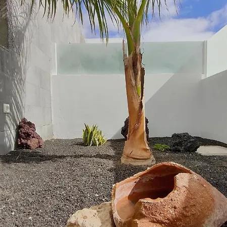 La Asomada, Villa *