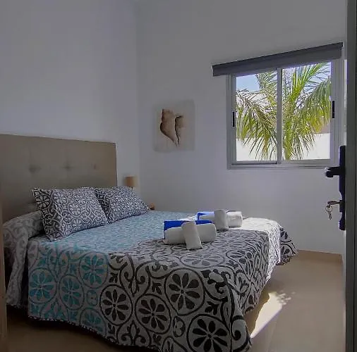 La Asomada, فيلة *